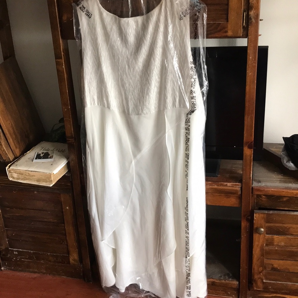 White flouncy dress